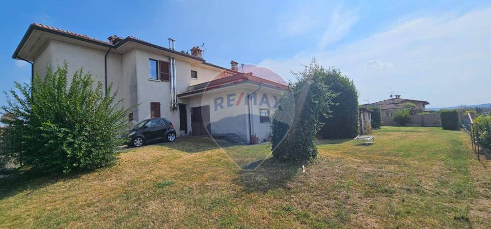 casa indipendente in vendita a Calvagese della Riviera