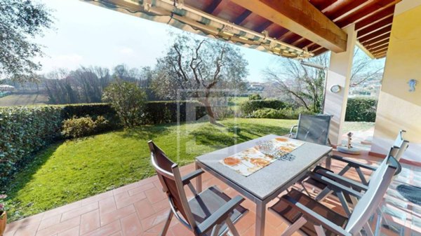 casa indipendente in vendita a Calvagese della Riviera