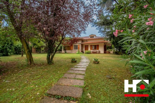 casa indipendente in vendita a Calvagese della Riviera
