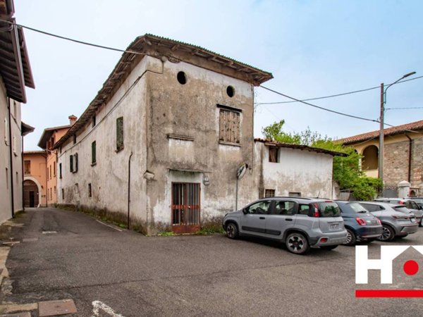 casa indipendente in vendita a Calvagese della Riviera