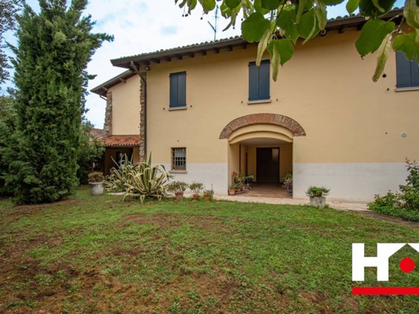 casa indipendente in vendita a Calvagese della Riviera