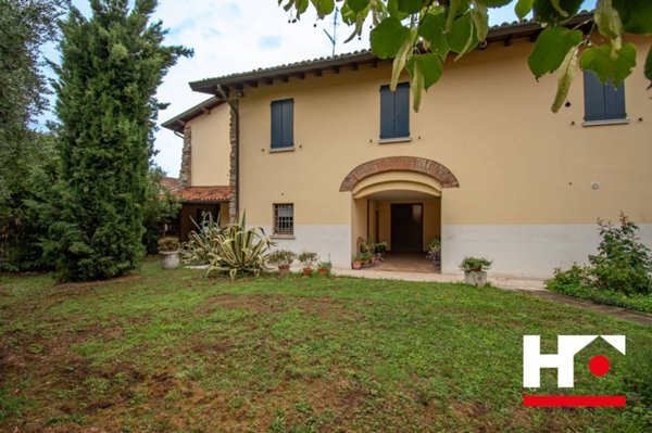 casa indipendente in vendita a Calvagese della Riviera