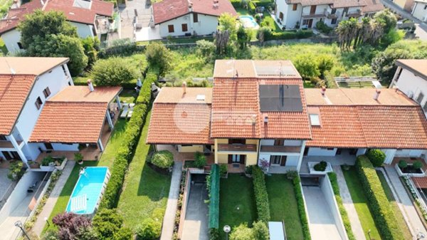 casa indipendente in vendita a Calvagese della Riviera
