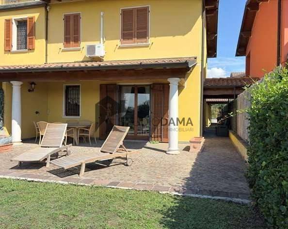 casa indipendente in vendita a Calvagese della Riviera