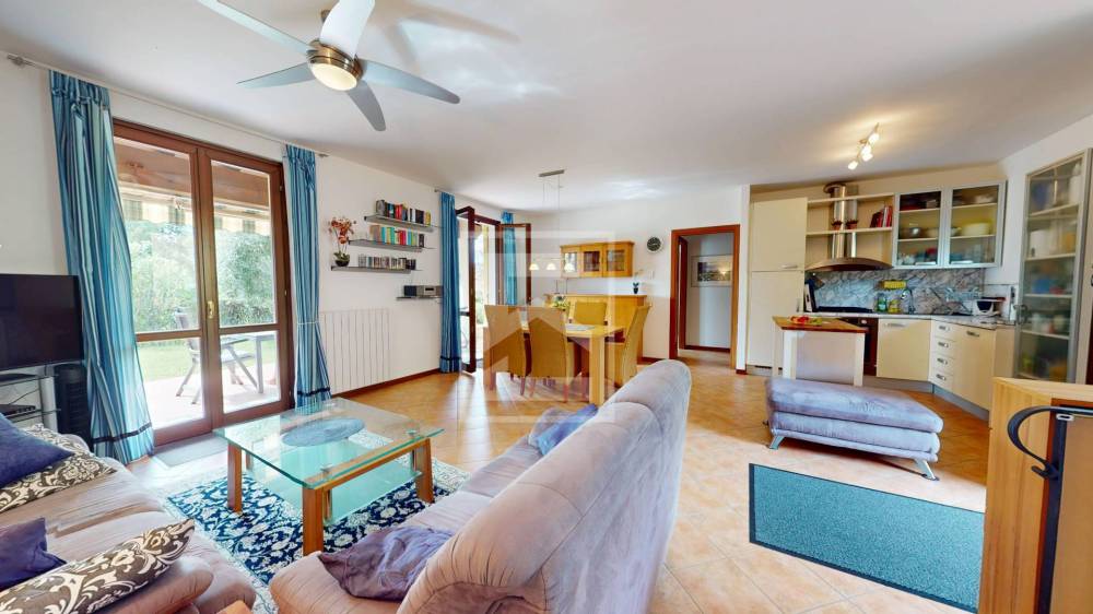 casa indipendente in vendita a Calvagese della Riviera