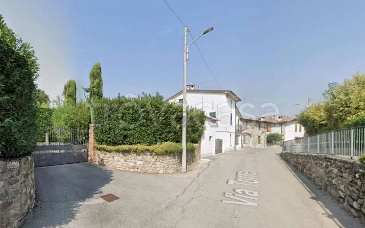 casa indipendente in vendita a Calvagese della Riviera