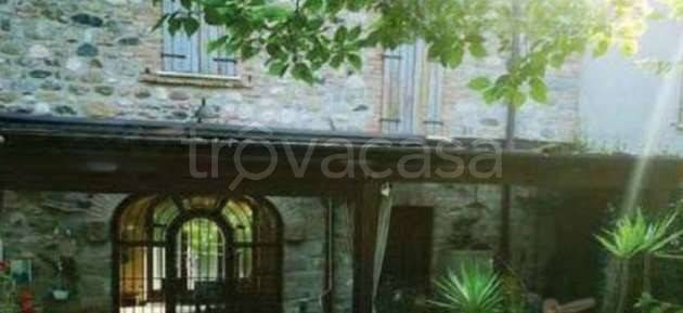 casa indipendente in vendita a Calvagese della Riviera