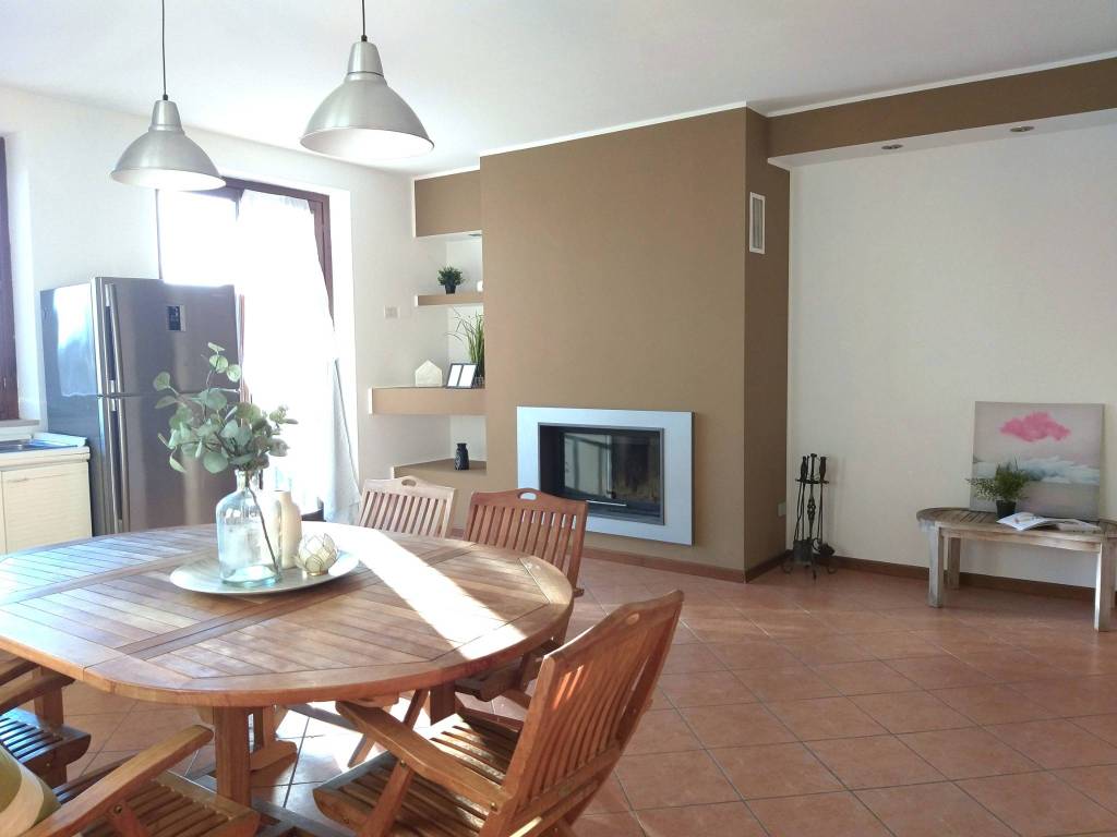 appartamento in vendita a Calvagese della Riviera