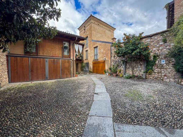 appartamento in vendita a Calvagese della Riviera