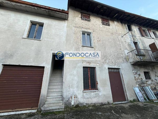 casa indipendente in vendita a Calvagese della Riviera