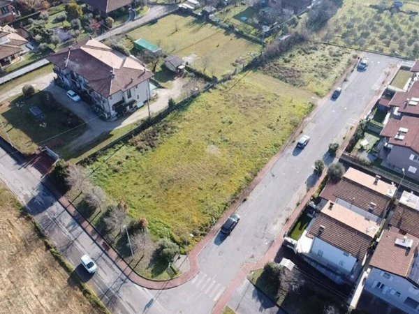 casa indipendente in vendita a Calvagese della Riviera