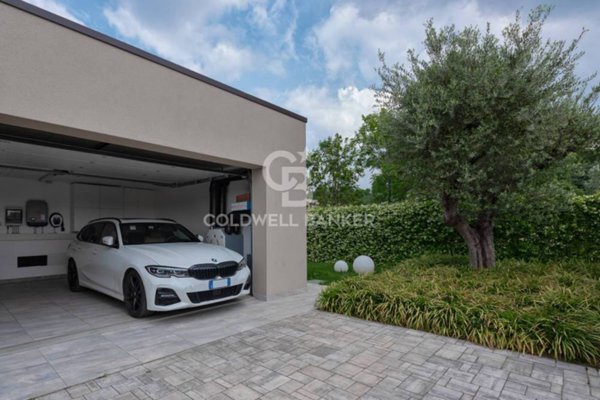 casa indipendente in vendita a Calvagese della Riviera
