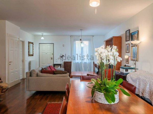 casa indipendente in vendita a Calvagese della Riviera in zona Carzago