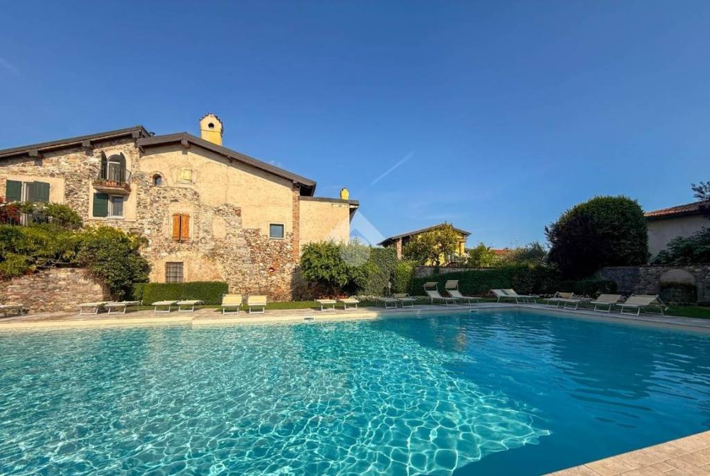 appartamento in vendita a Calvagese della Riviera in zona Carzago