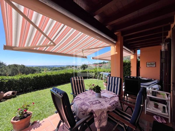 casa indipendente in vendita a Calvagese della Riviera