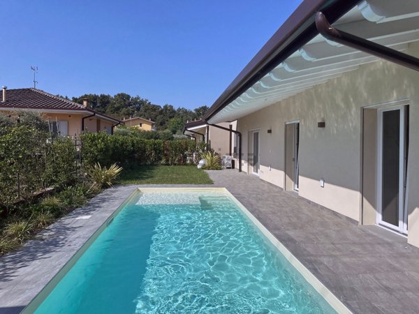 casa indipendente in vendita a Calvagese della Riviera in zona Mocasina