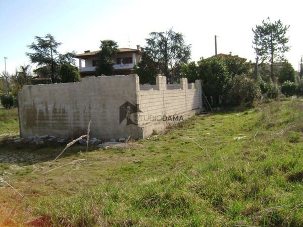 casa indipendente in vendita a Calvagese della Riviera in zona Carzago