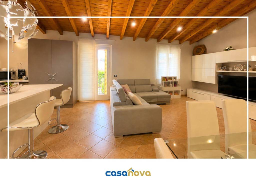 appartamento in vendita a Calvagese della Riviera in zona Carzago