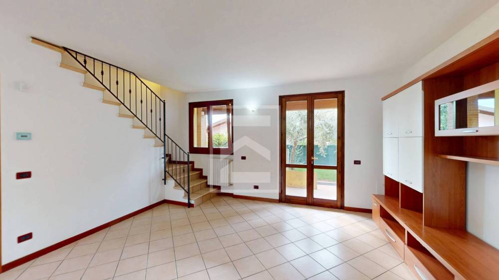 casa indipendente in vendita a Calvagese della Riviera