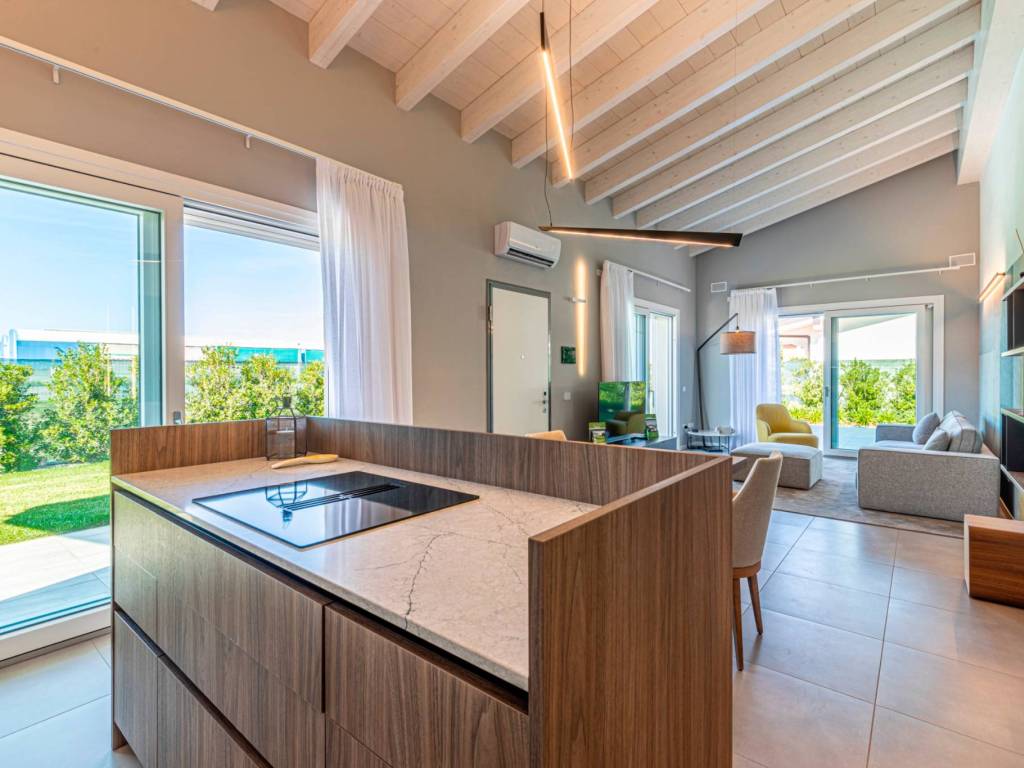casa indipendente in vendita a Calvagese della Riviera in zona Carzago