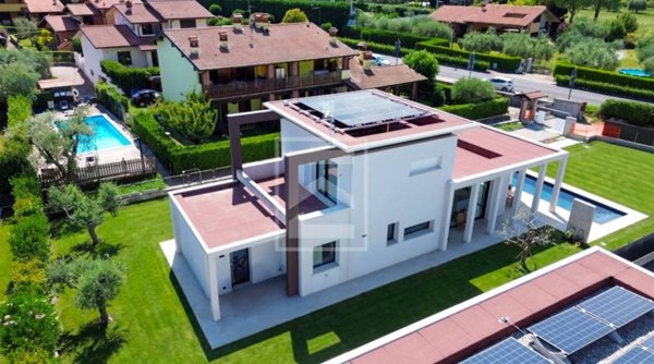 casa indipendente in vendita a Calvagese della Riviera