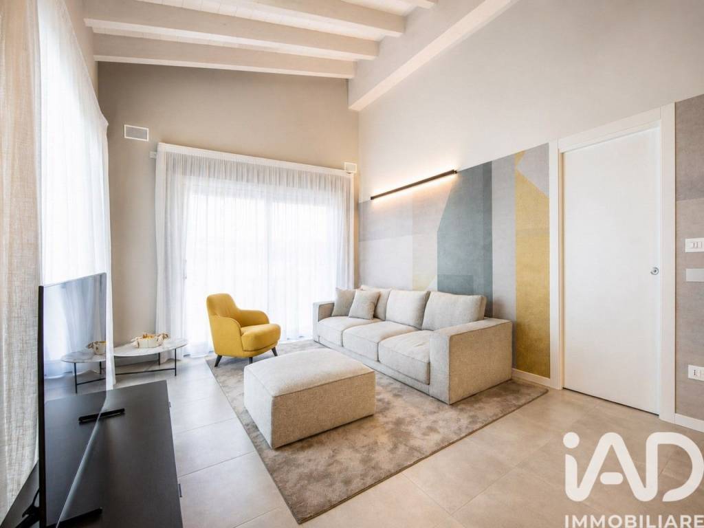 casa indipendente in vendita a Calvagese della Riviera