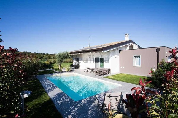 casa indipendente in vendita a Calvagese della Riviera