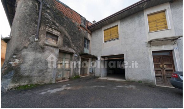 appartamento in vendita a Calvagese della Riviera in zona Carzago