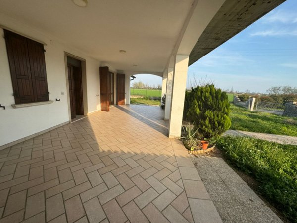 casa indipendente in vendita a Calvisano in zona Malpaga