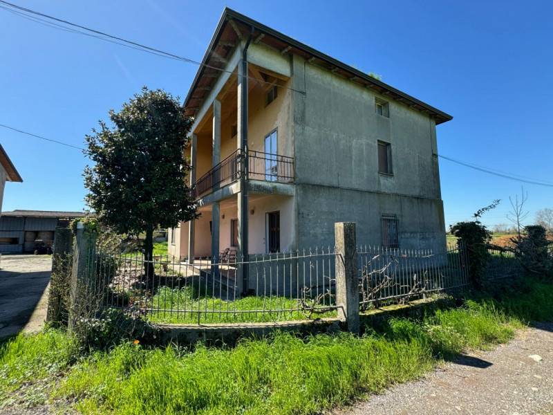 casa indipendente in vendita a Calvisano