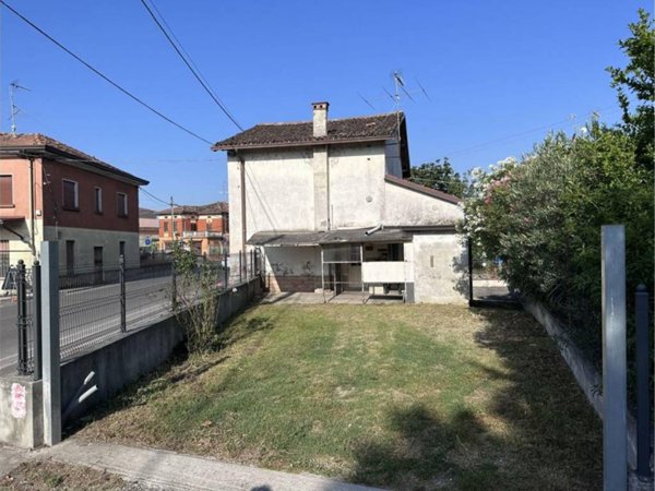 casa indipendente in vendita a Calvisano in zona Mezzane