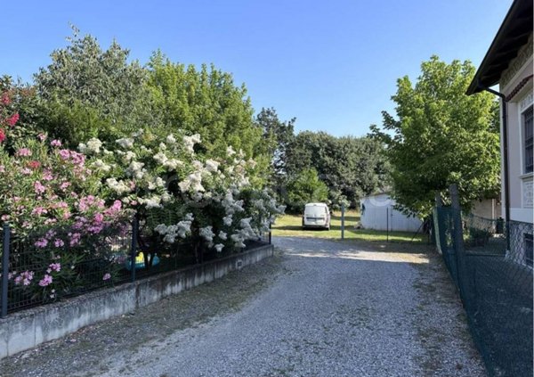 terreno edificabile in vendita a Calvisano in zona Mezzane