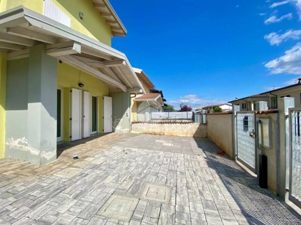 appartamento in vendita a Calvisano in zona Malpaga
