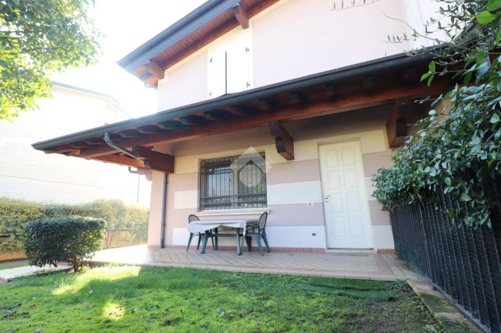 casa indipendente in vendita a Calvisano