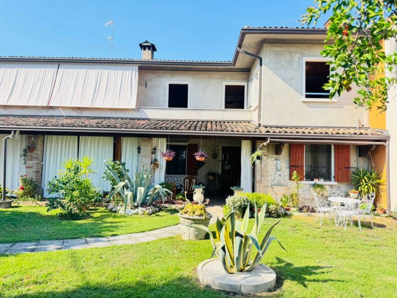appartamento in vendita a Calvisano in zona Malpaga