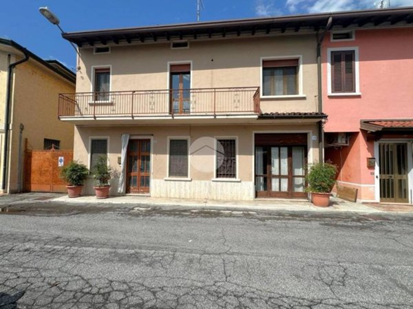 casa indipendente in vendita a Calvisano