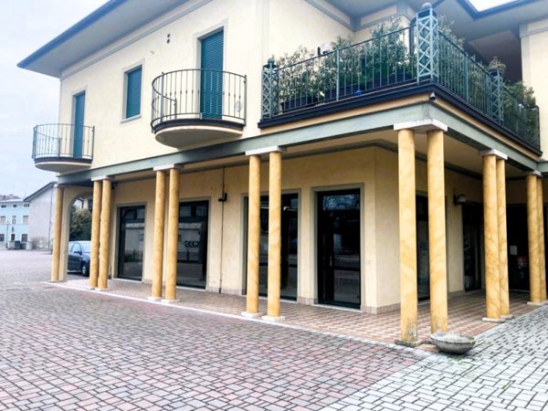 negozio in vendita a Calvisano