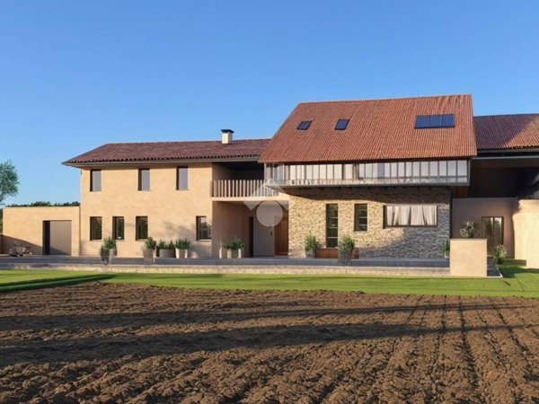 esavano in vendita a Calvisano in zona Mezzane