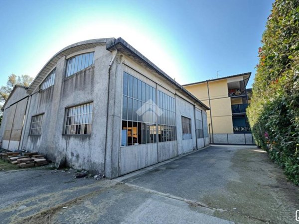 locale commerciale in vendita a Calvisano