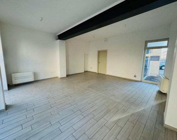 negozio in vendita a Calvisano