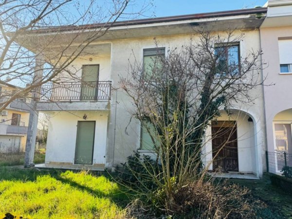 casa indipendente in vendita a Calvisano in zona Mezzane