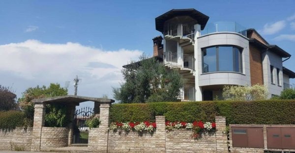 casa indipendente in vendita a Calvisano