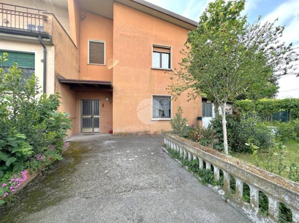 casa indipendente in vendita a Calvisano