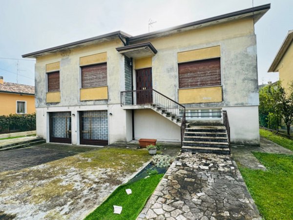 casa indipendente in vendita a Calvisano