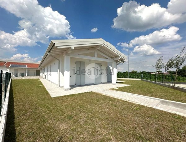 casa indipendente in vendita a Calvisano in zona Malpaga