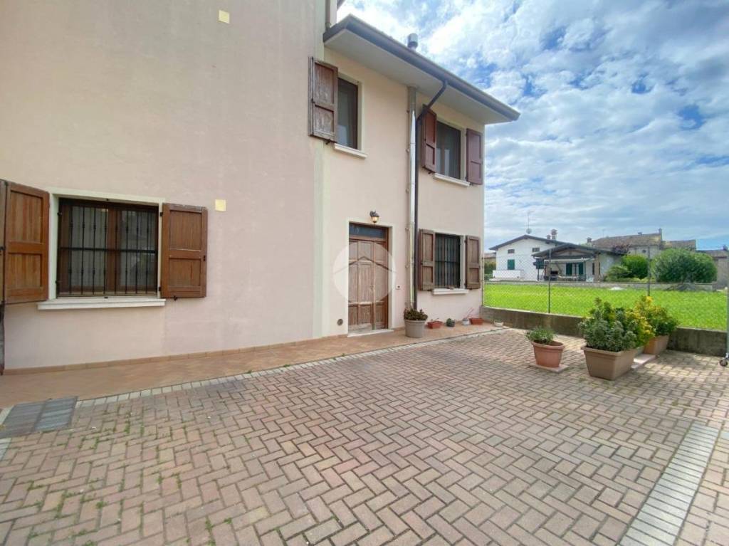 casa indipendente in vendita a Calvisano