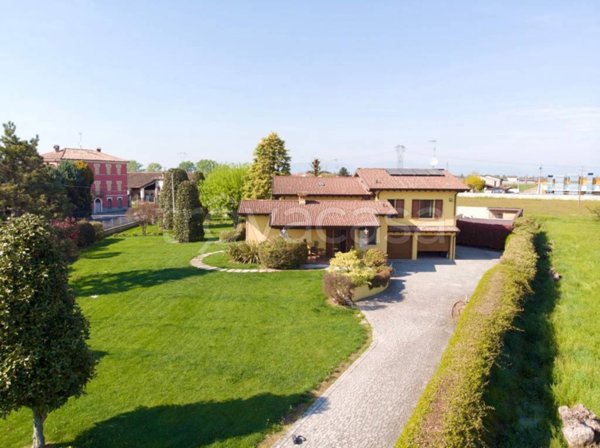 casa indipendente in vendita a Calvisano in zona Malpaga