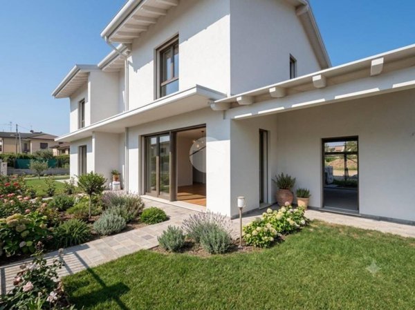 casa indipendente in vendita a Calvisano