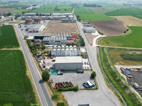 terreno in vendita a Calvisano in zona Mezzane