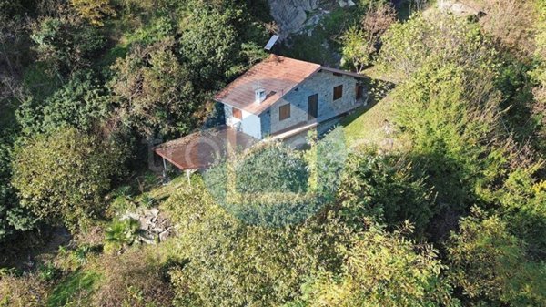 casa indipendente in vendita a Capo di Ponte in zona Cemmo